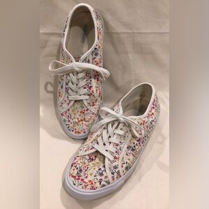 Vulc sneaker in neutral floral